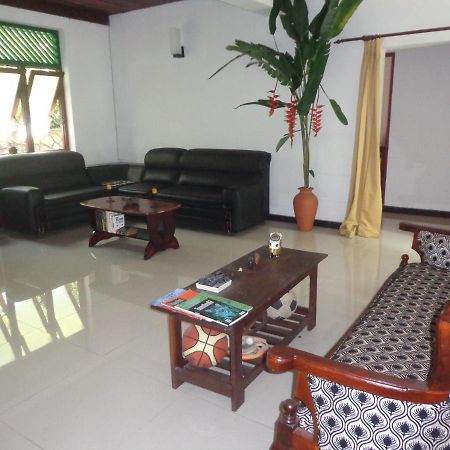 Brown'S Edge Residence Galle Esterno foto